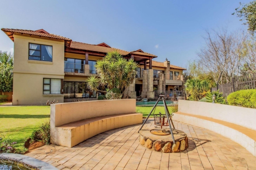 5 Bedroom Property for Sale in Birdwood Estate North West